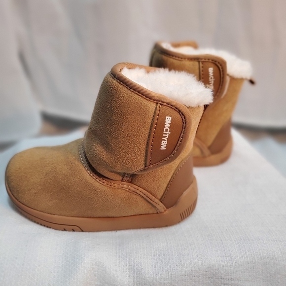 NWOT BMCity Toddler Faux Sueded/Fur Lined Boots - Toddler Size 5 - Picture 6 of 9